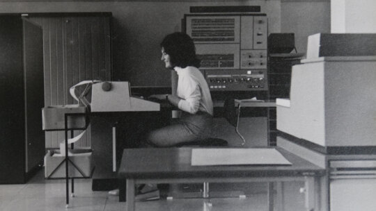 1970-jedna-z-prvnich-operatorek-ibm-360-sarka-tumova-0d1e521a