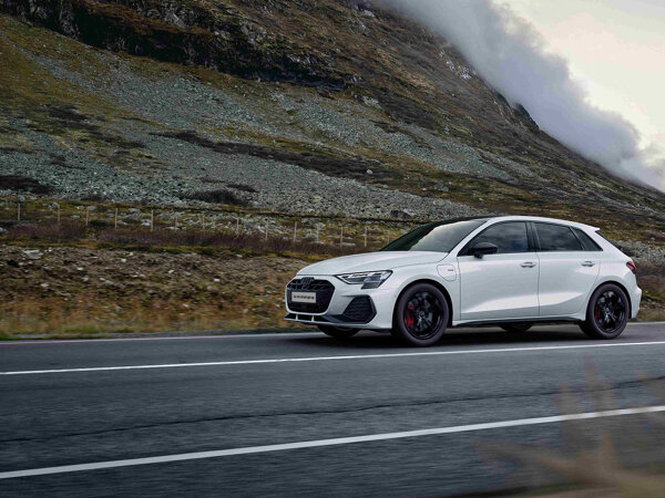 Audi A3 Sportback hero mobiel