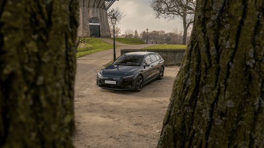 Audi A6 Avant e-tron (1)
