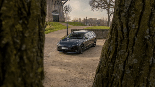 Audi A6 Avant e-tron (1)
