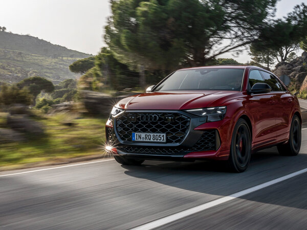 audi rs q8 performance hero mobiel
