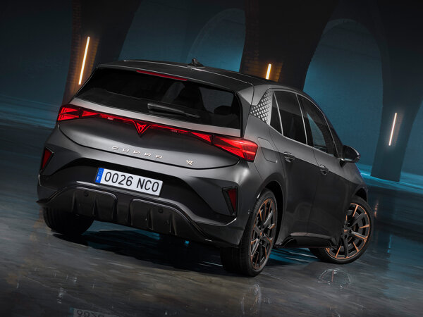 CUPRA Born hero mobiel