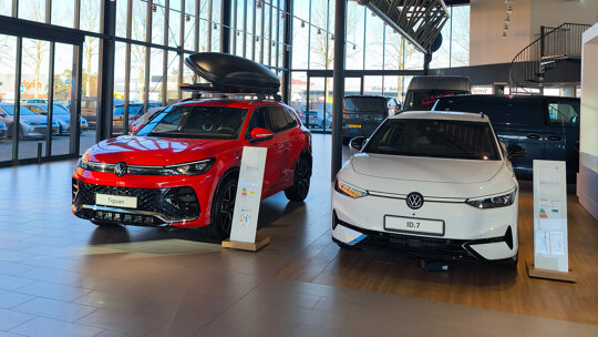 De Waal Duiven showroom VW (2)