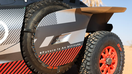 RS Q e-tron Dakar (8)