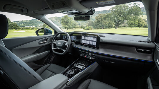 ruimte-en-comfort-in-de-q3-ehybridrijtest Q3
