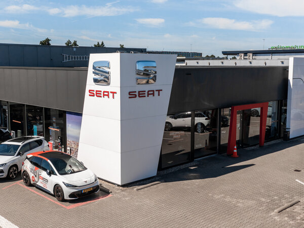 SEAT showroom Veenendaal hero mobiel