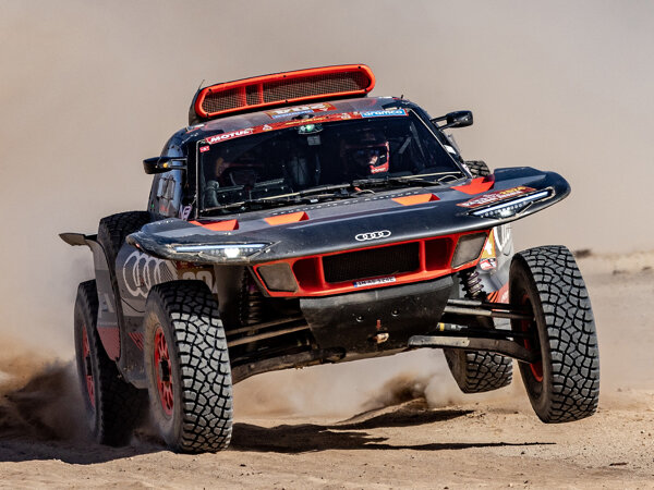 Audi Dakar hero mobiel