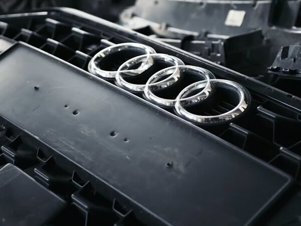 Audi gordel header