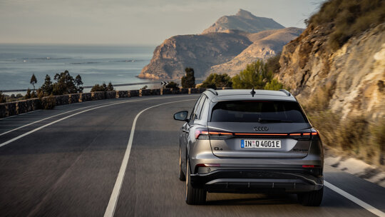 AUDI Q4 E-tron