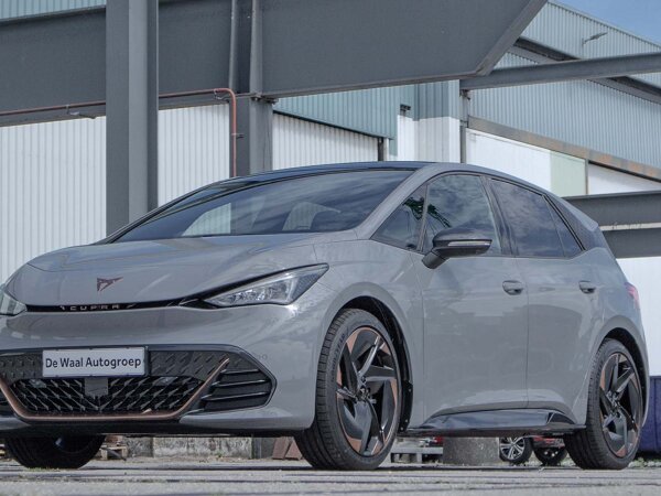 header_cupra_born