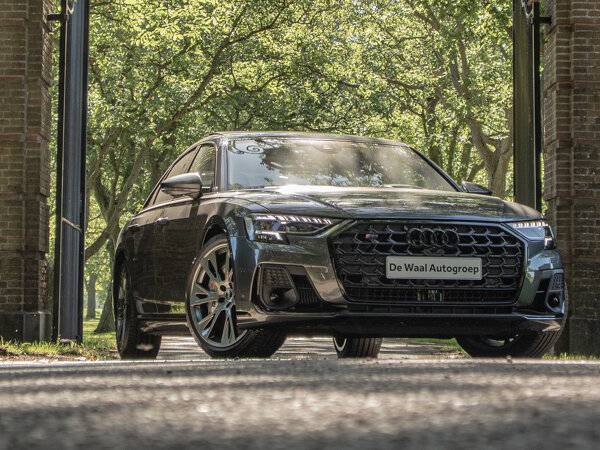 Header_mobiel_Audi_S8