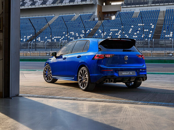 Volkswagen Golf R hero mobiel