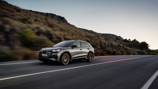 AUDI Q4 E-tron