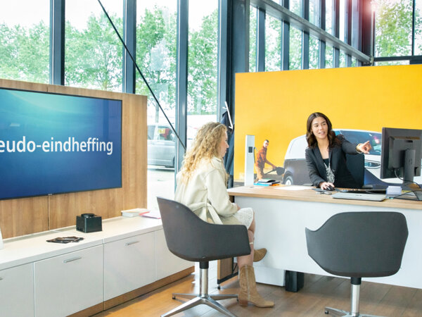 Pseudo-eindheffing header mobiel