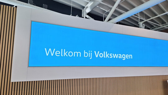 Volkswagen showroom Gorinchem-1