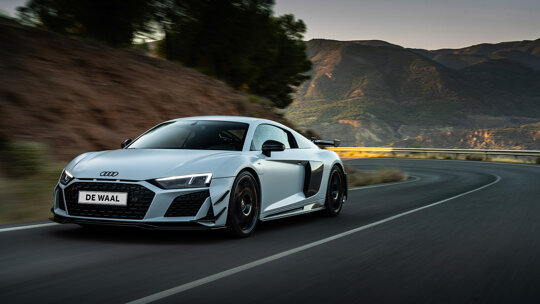 voorkant bergen r8
