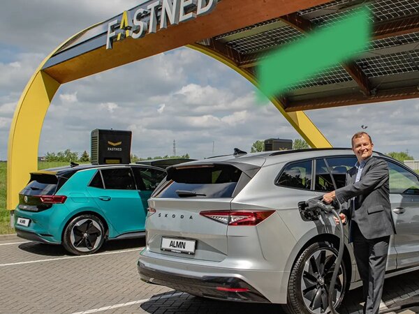 arjan-aan-het-laden-mobiel
