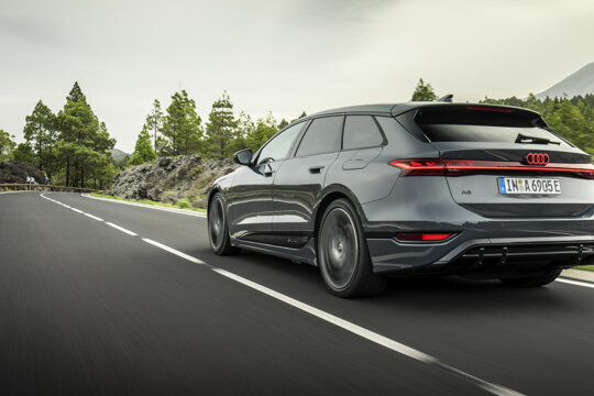Autoblog Audi A6 e-tron hero mobiel