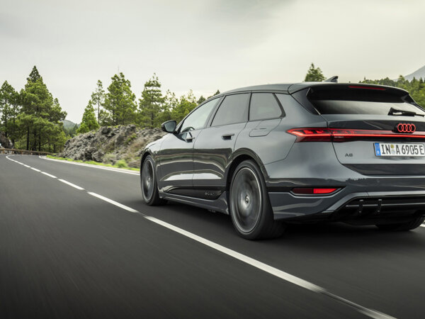 Autoblog Audi A6 e-tron hero mobiel