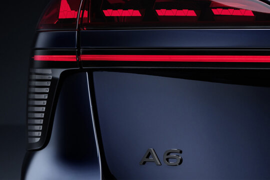 Audi A6 limousine hero mobiel