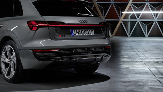 audiq8e-tron4