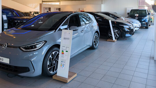 De Waal Nijmegen VW showroom