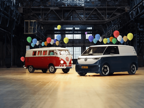ID. Buzz Cargo Anniversary Edition hero mobiel
