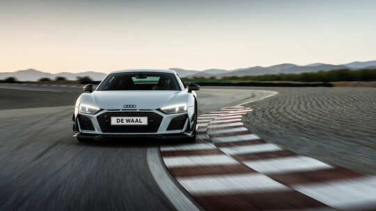 voorkant circuit r8