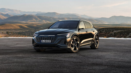 audisq8e-tron5