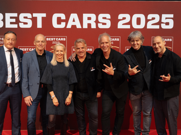 CUPRA trendy merk hero mobiel