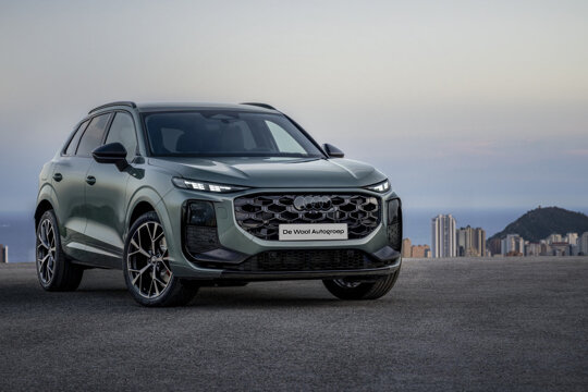 Nieuwe Audi Q3 e-hybrid 2025 hero mobiel