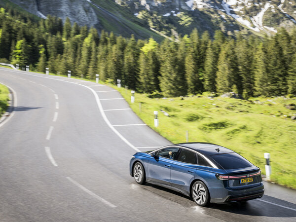 Volkswagen ID.7 Pro S hero mobiel