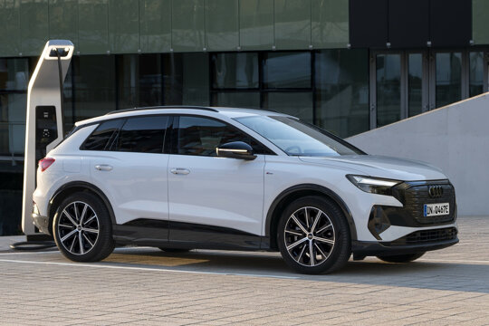 Audi Q4 40 e-tron hero mobiel