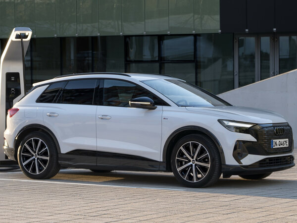 Audi Q4 40 e-tron hero mobiel