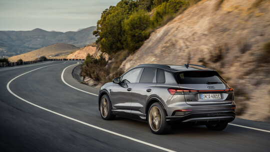 AUDI Q4 E-tron