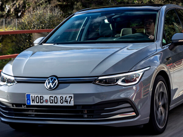 Volkswagen Golf eTSI